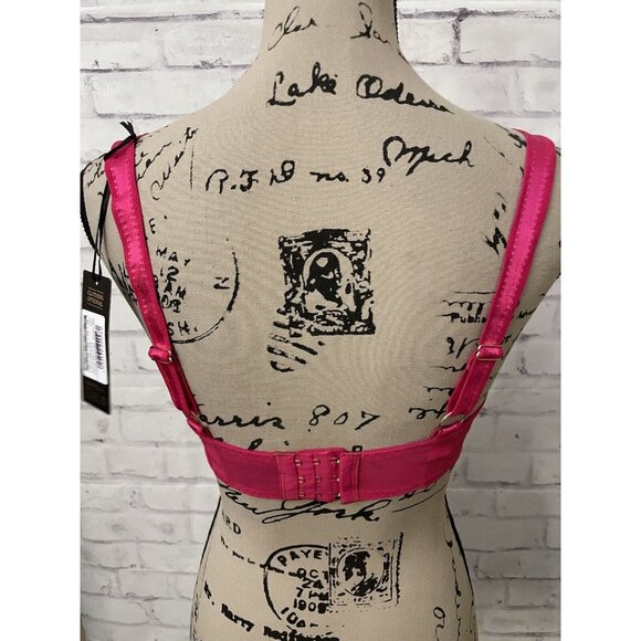 Chic Lace Underwire Bra in Vibrant Pink - Picture 3 of 8